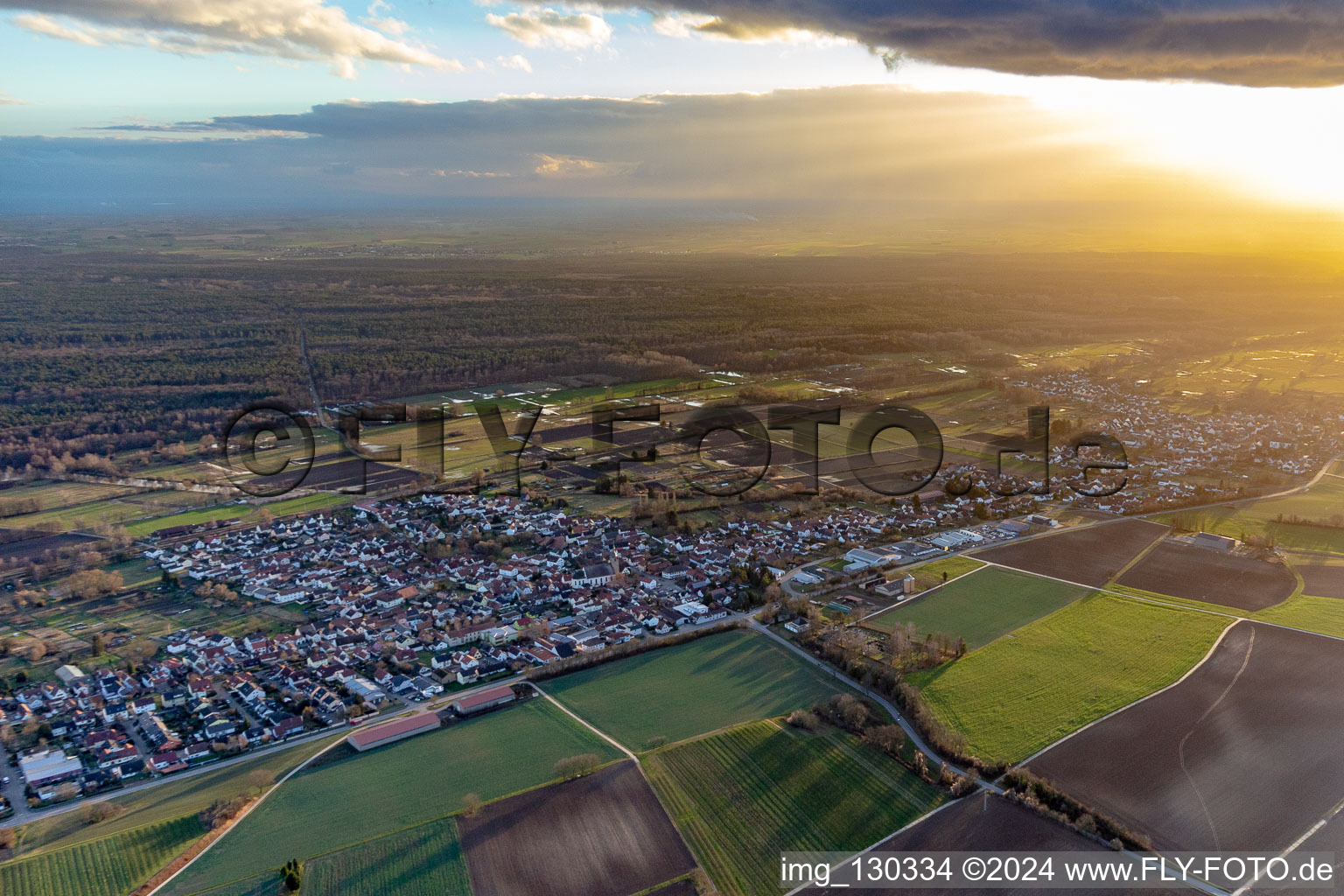 Steinfeld dans le département Rhénanie-Palatinat, Allemagne vue d'en haut