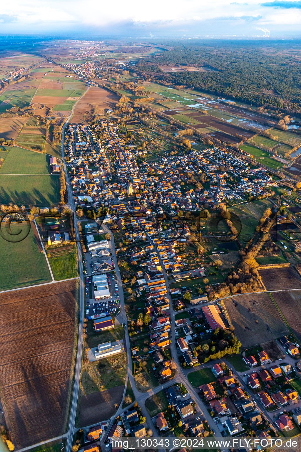 Enregistrement par drone de Steinfeld dans le département Rhénanie-Palatinat, Allemagne