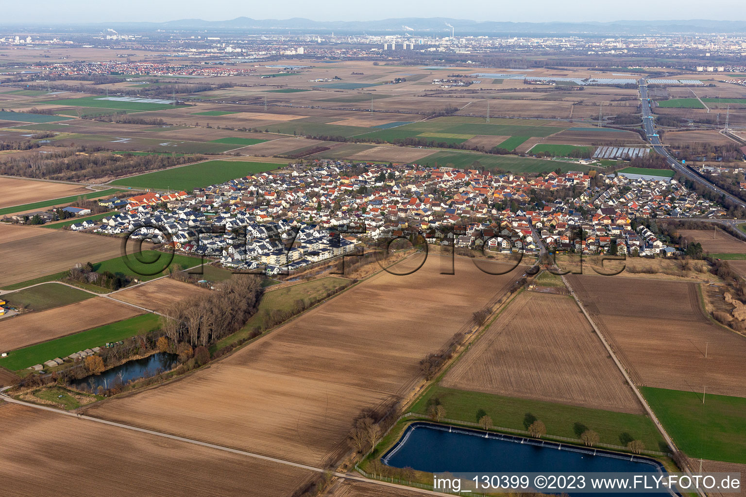 Vue aérienne de Quartier Schauernheim in Dannstadt-Schauernheim dans le département Rhénanie-Palatinat, Allemagne