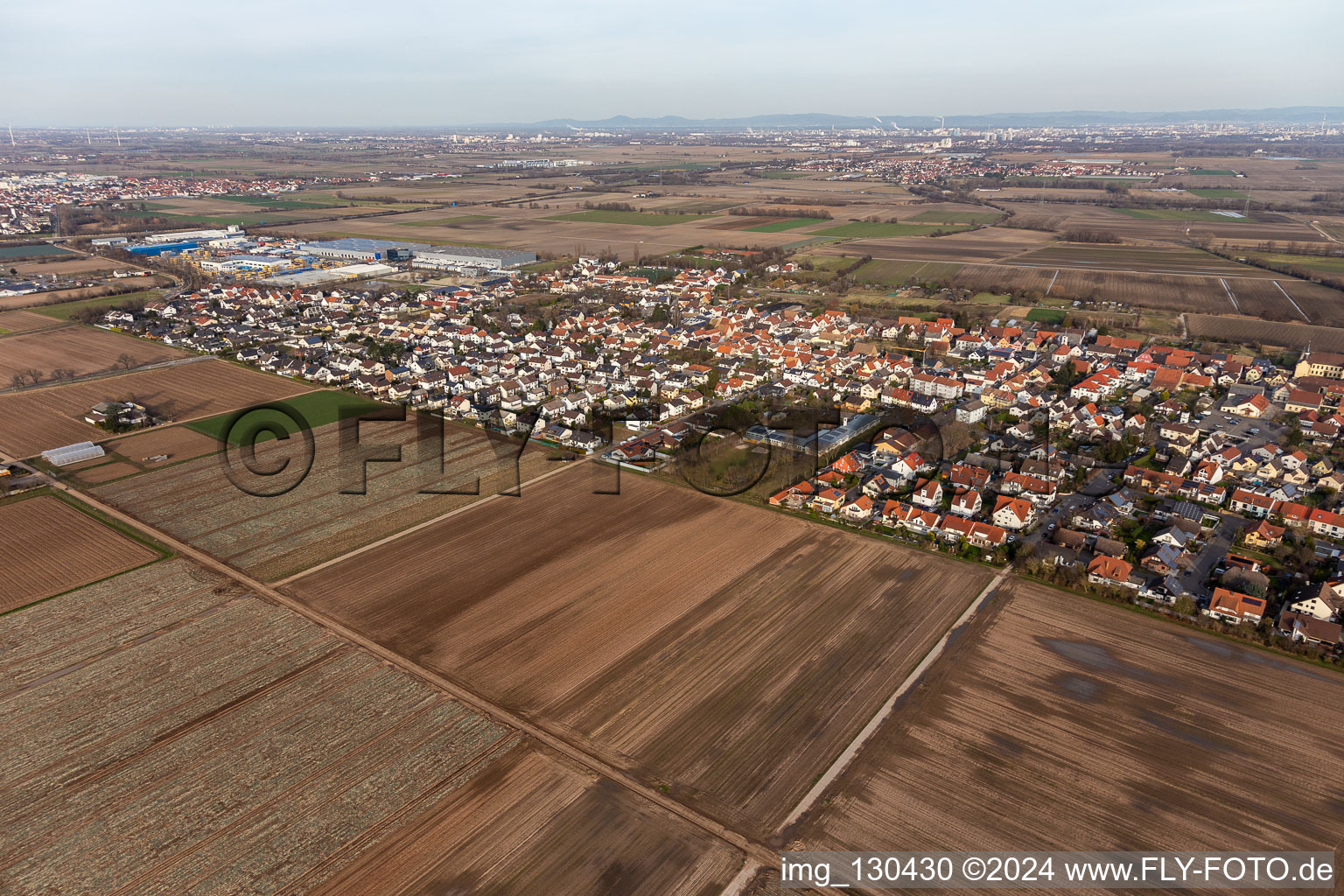 Image drone de Fußgönheim dans le département Rhénanie-Palatinat, Allemagne