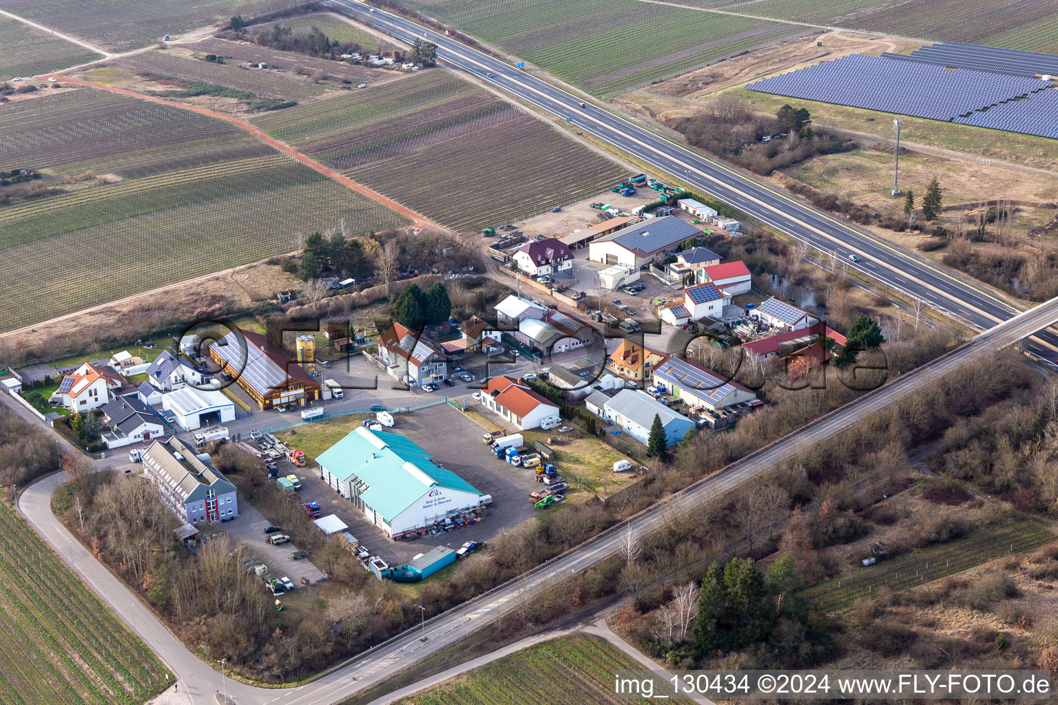 Vue aérienne de Zone commerciale dans le Nauroth à Ellerstadt dans le département Rhénanie-Palatinat, Allemagne