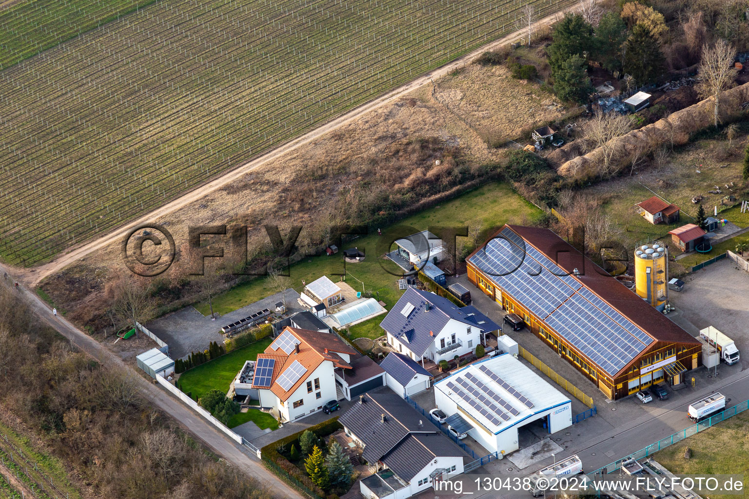 Vue aérienne de KSB SE & Co KGaA à Ellerstadt dans le département Rhénanie-Palatinat, Allemagne