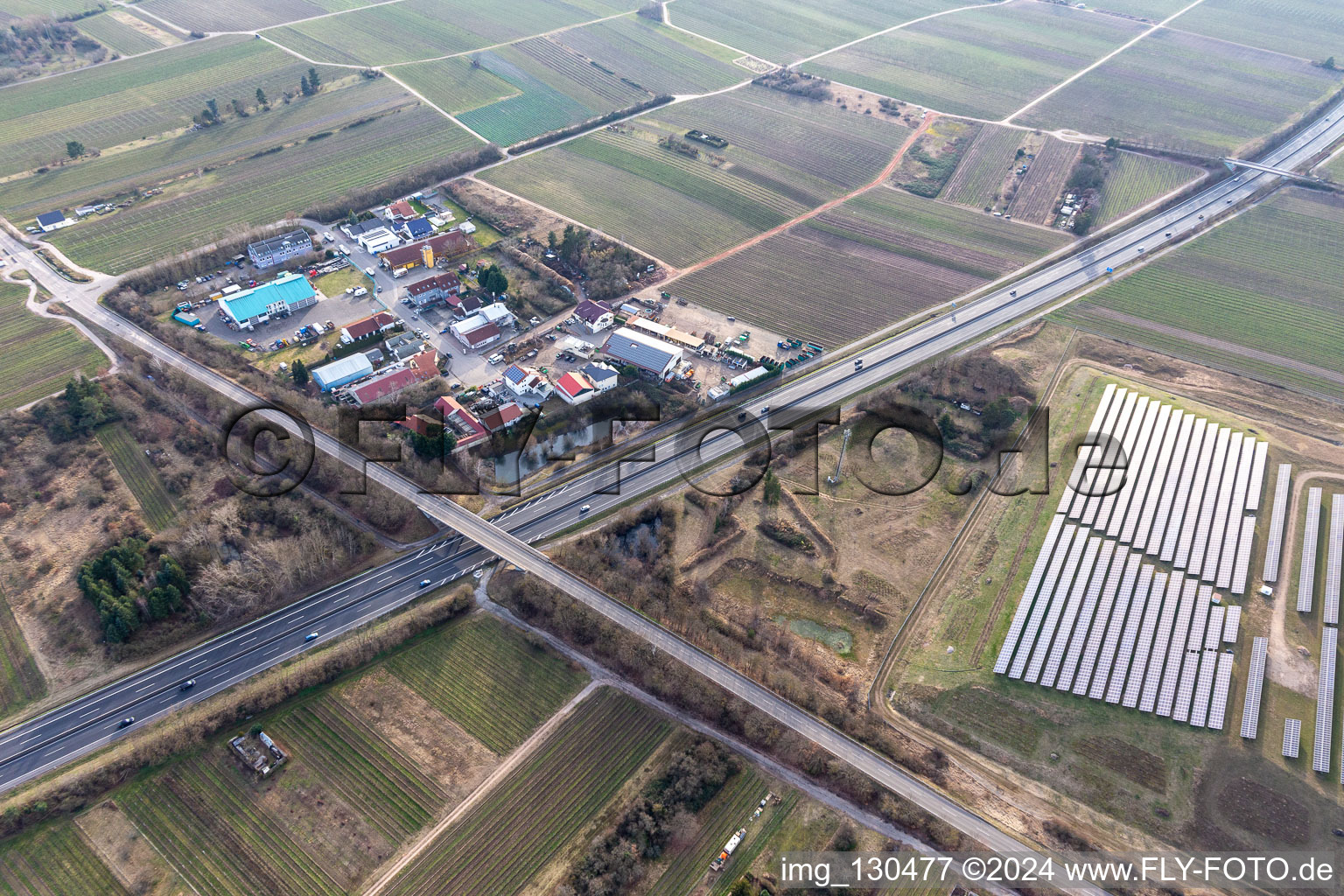 Zone commerciale dans le Nauroth à Ellerstadt dans le département Rhénanie-Palatinat, Allemagne depuis l'avion