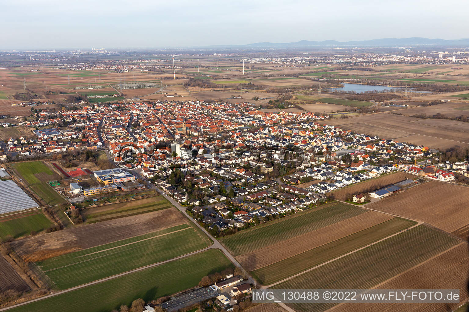 Vue aérienne de Lambsheim dans le département Rhénanie-Palatinat, Allemagne