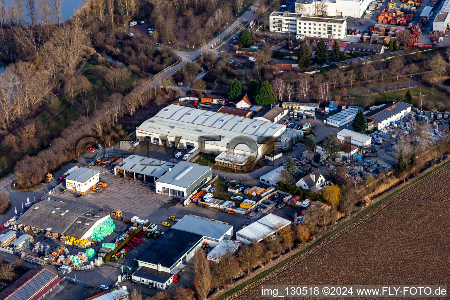 Vue aérienne de Rue industrielle avec zone industrielle à Silbersee à le quartier Roxheim in Bobenheim-Roxheim dans le département Rhénanie-Palatinat, Allemagne