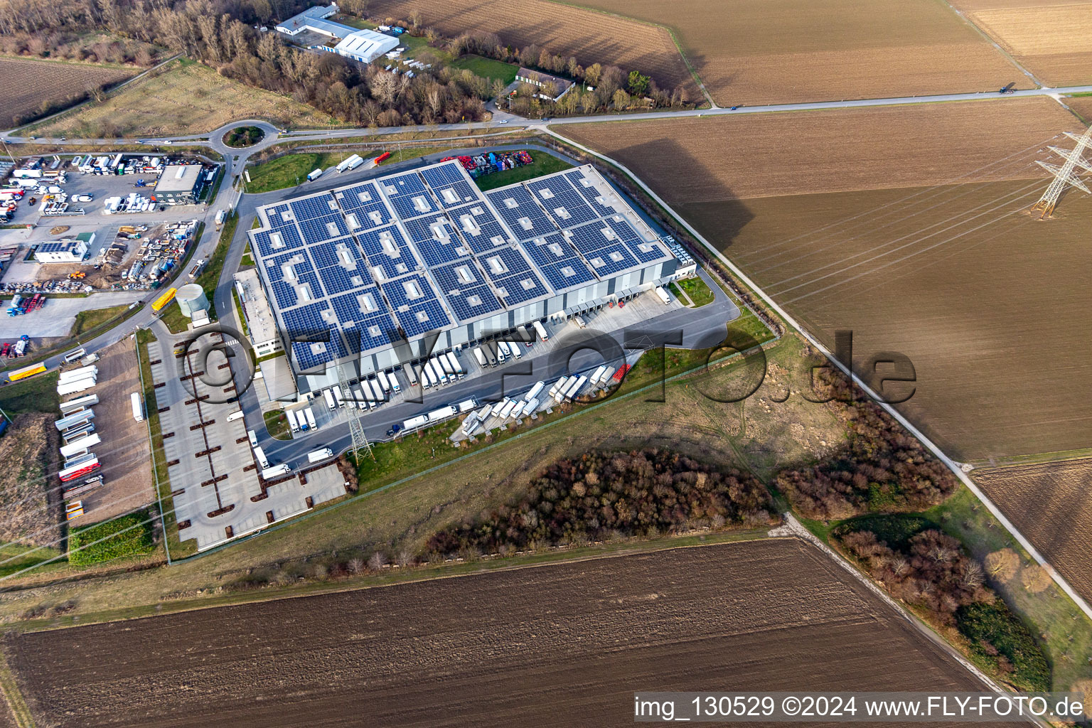 Vue oblique de Centre logistique du Lekkerland Mannheim à le quartier Roxheim in Bobenheim-Roxheim dans le département Rhénanie-Palatinat, Allemagne