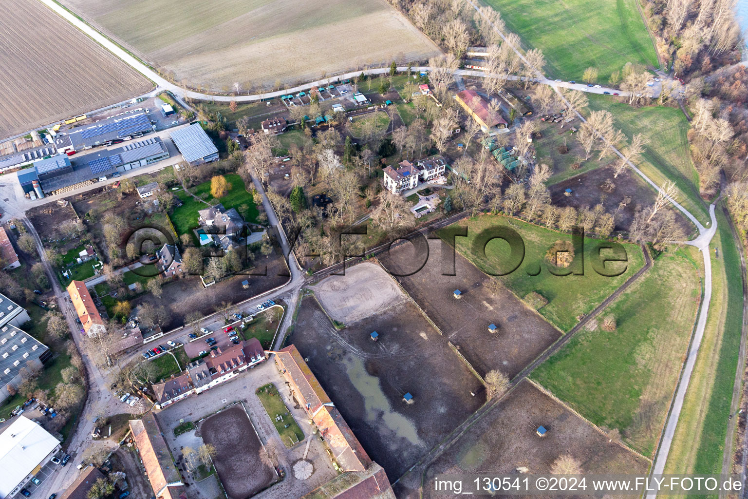 Domaine de Petersau à le quartier Mörsch in Frankenthal dans le département Rhénanie-Palatinat, Allemagne d'en haut