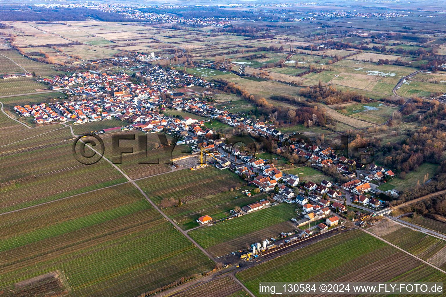 Erpolzheim dans le département Rhénanie-Palatinat, Allemagne vue d'en haut