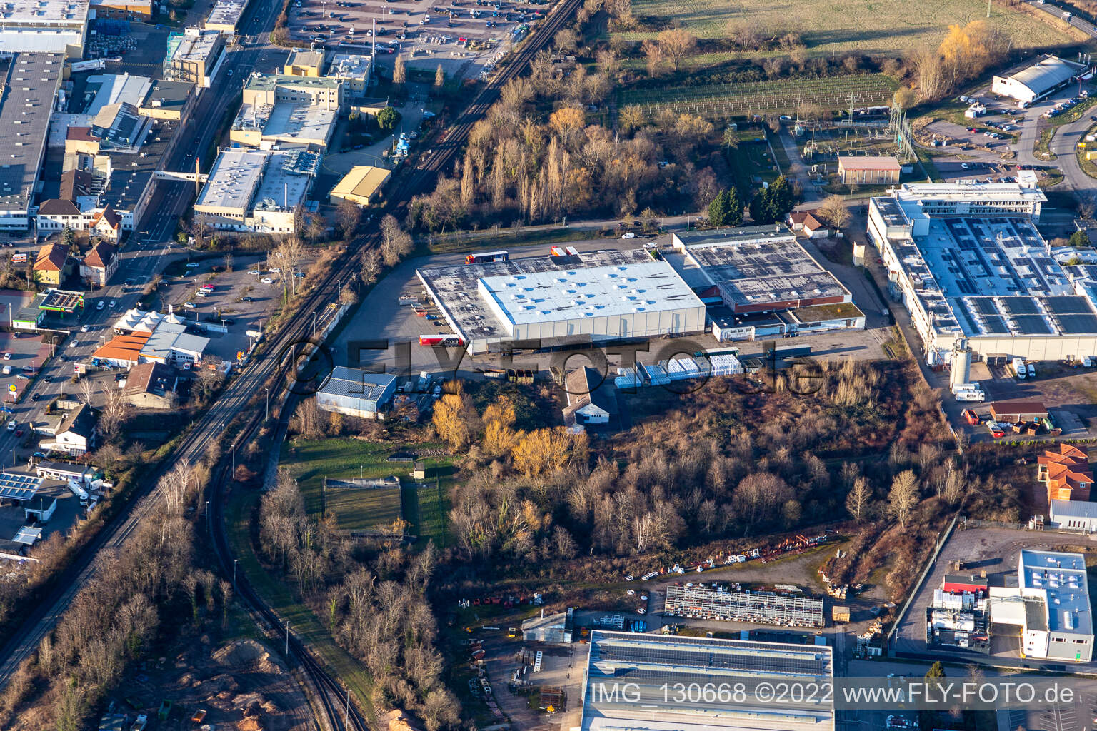 Vue aérienne de CONLOG GmbH & Co. KG à Edenkoben dans le département Rhénanie-Palatinat, Allemagne