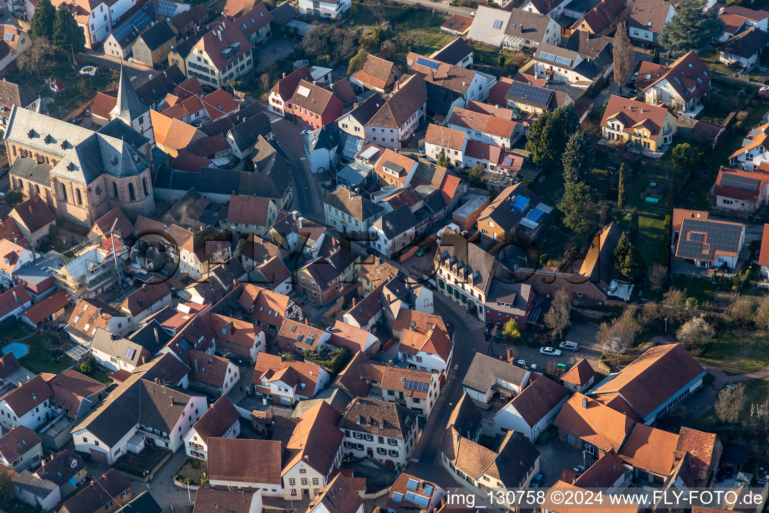 Vue aérienne de Engelgasse à le quartier Arzheim in Landau in der Pfalz dans le département Rhénanie-Palatinat, Allemagne