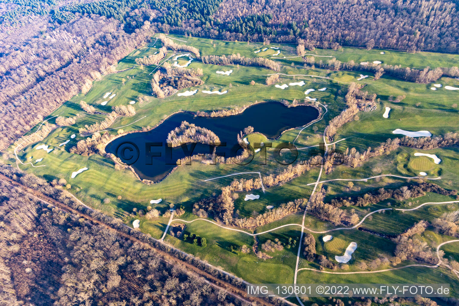 Terrain de golf Landgut Dreihof - GOLF absolu à Essingen dans le département Rhénanie-Palatinat, Allemagne vue d'en haut