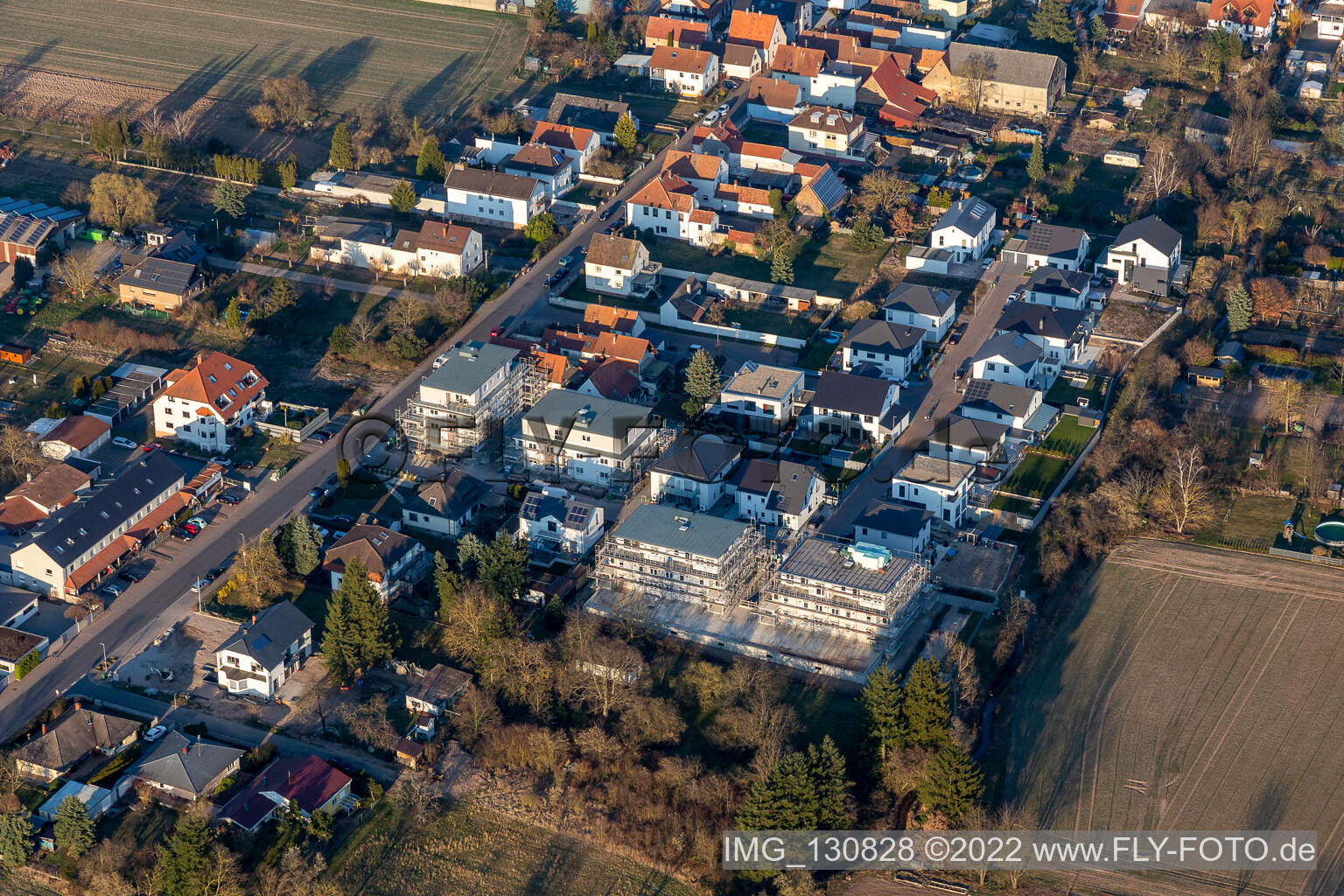 Vue aérienne de Dans l'ancienne scierie à Lingenfeld dans le département Rhénanie-Palatinat, Allemagne