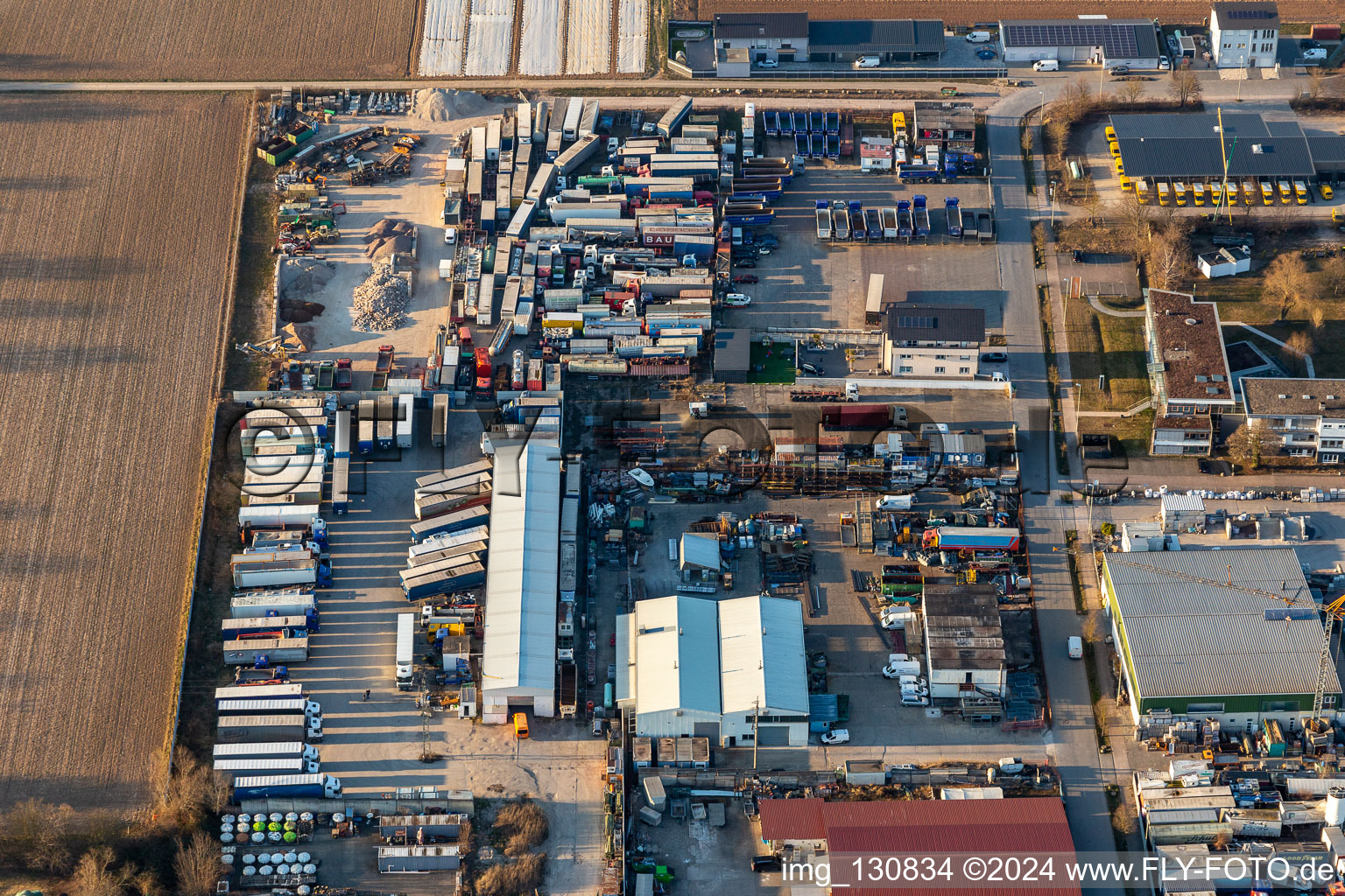 Photographie aérienne de SBN GbR Pierres Naturelles et Transports, Kail Logistik Gmb à Lingenfeld dans le département Rhénanie-Palatinat, Allemagne