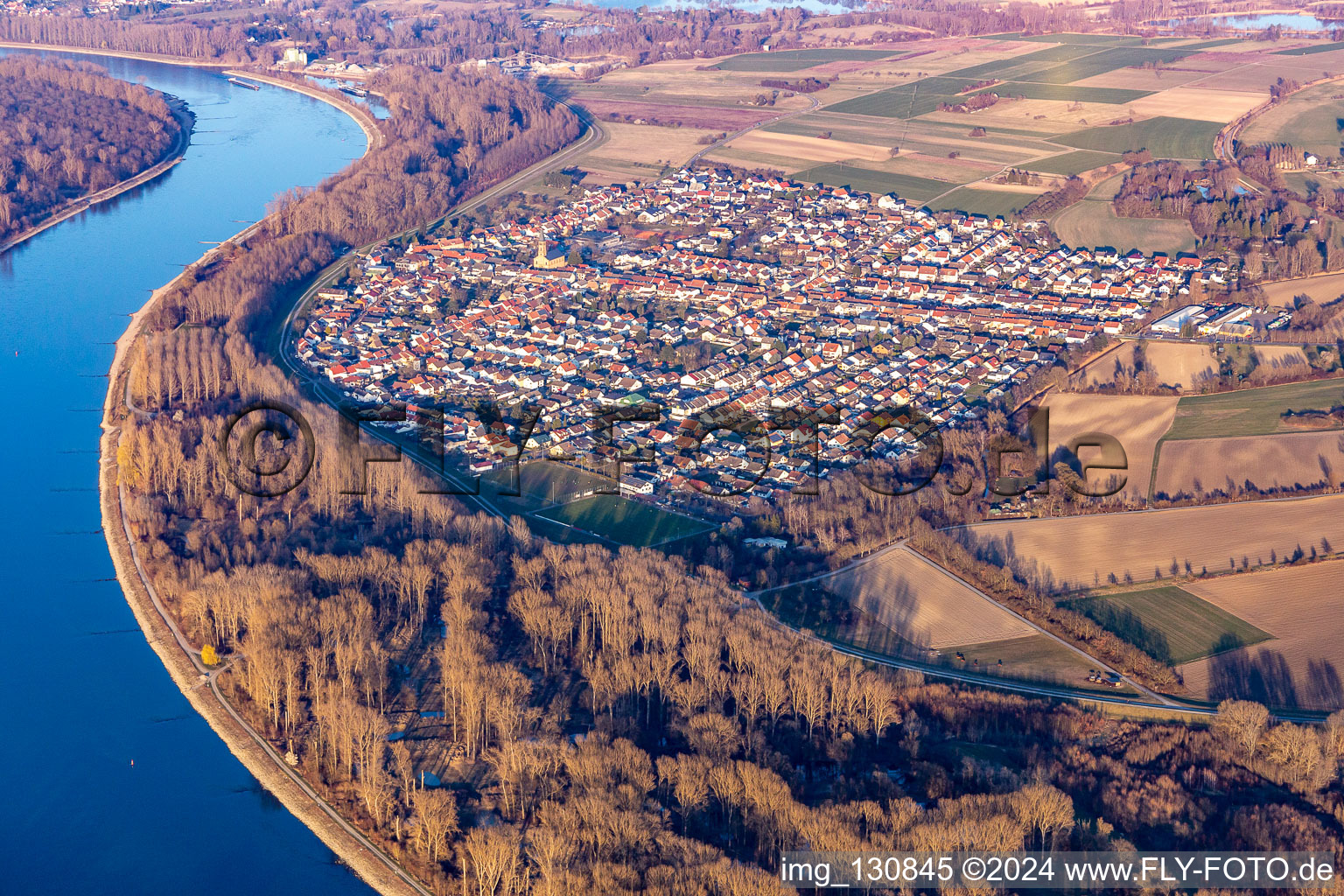 Vue oblique de Quartier Rheinhausen in Oberhausen-Rheinhausen dans le département Bade-Wurtemberg, Allemagne