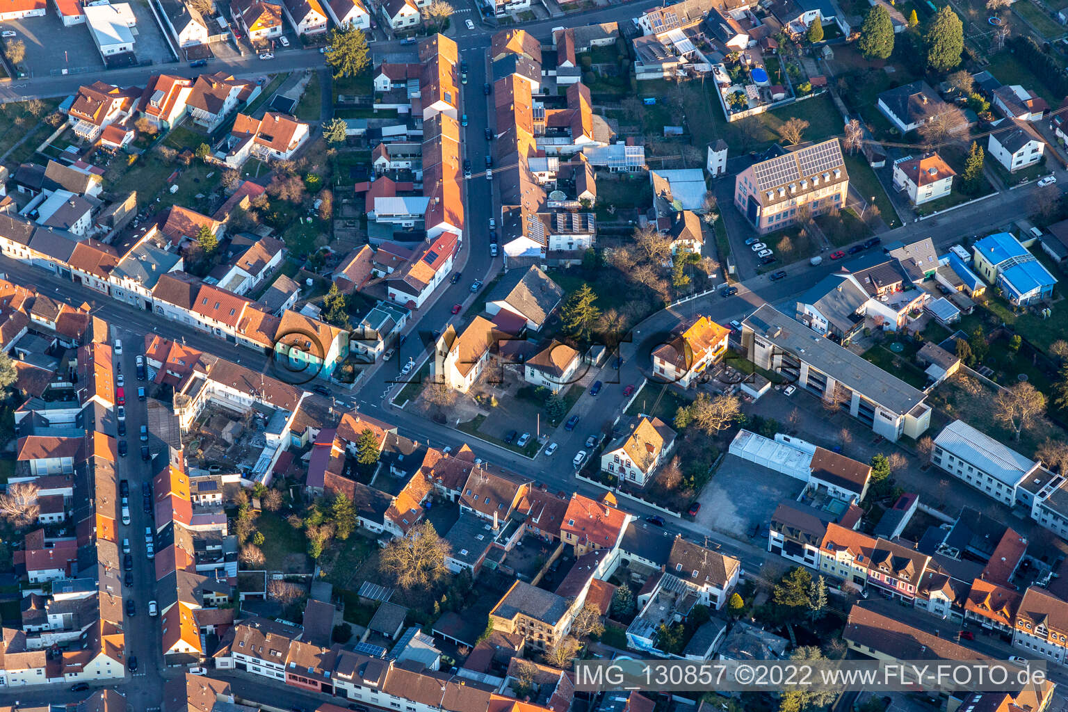 Vue aérienne de Communauté d'église évangélique Philippsburg à Philippsburg dans le département Bade-Wurtemberg, Allemagne