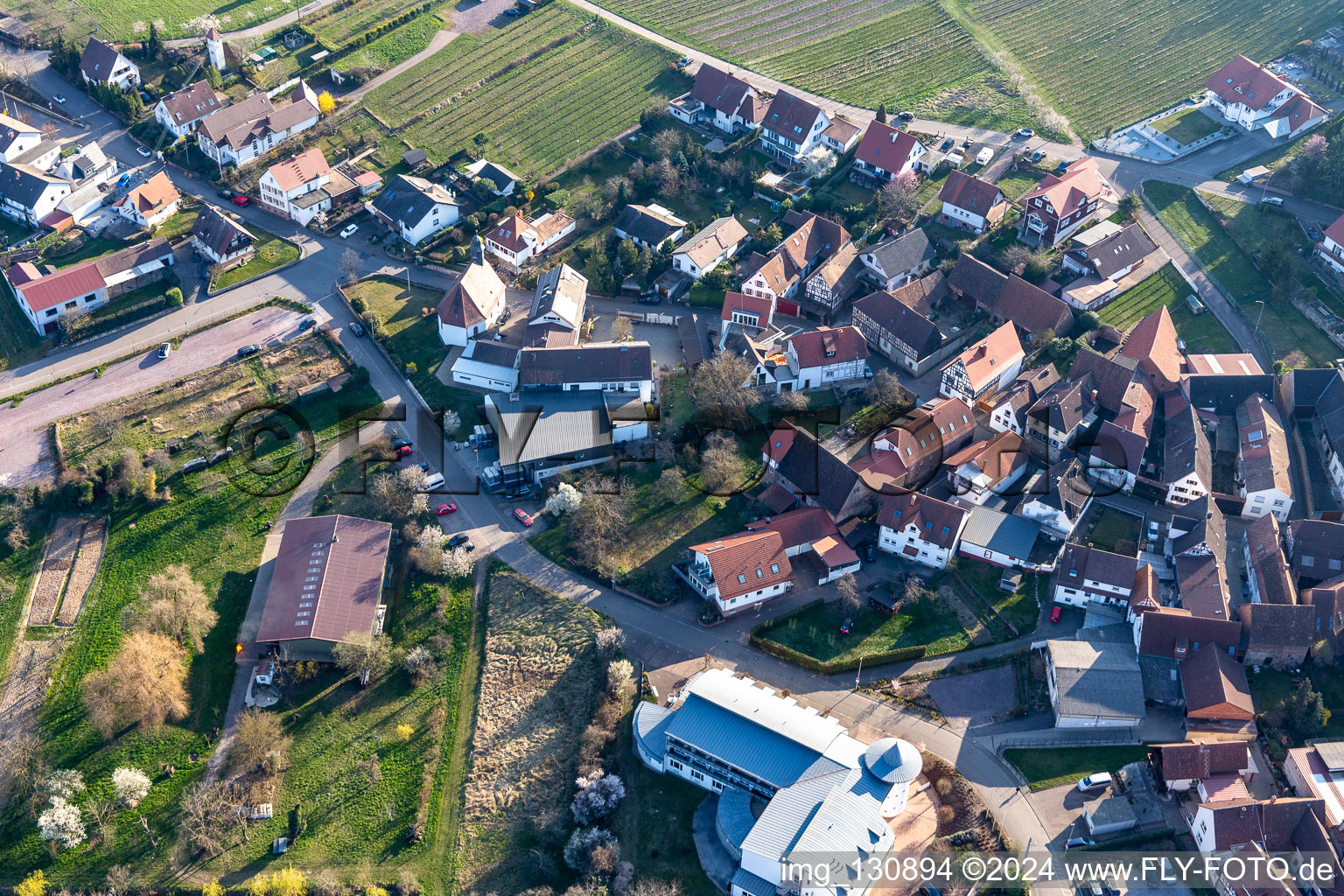 Vue aérienne de Terrasses du Palatinat du Sud à le quartier Gleiszellen in Gleiszellen-Gleishorbach dans le département Rhénanie-Palatinat, Allemagne