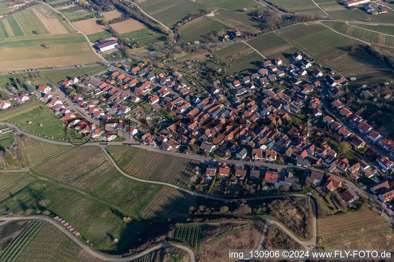 Quartier Gleishorbach in Gleiszellen-Gleishorbach dans le département Rhénanie-Palatinat, Allemagne d'un drone