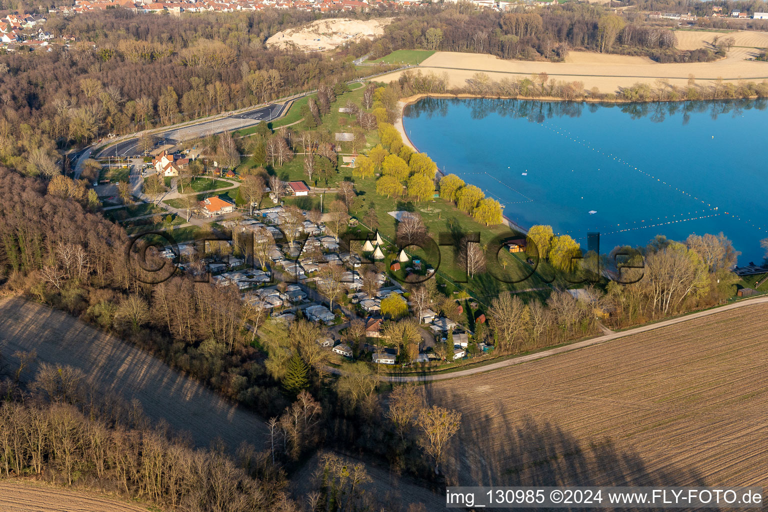 Vue aérienne de Camping Municipal des Mouettes à Lauterbourg dans le département Bas Rhin, France