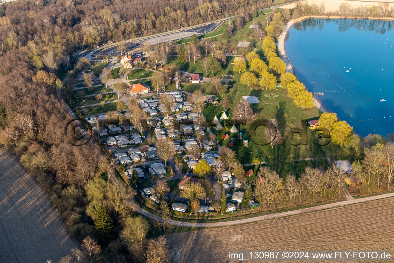 Vue aérienne de Camping Municipal des Mouettes à Lauterbourg dans le département Bas Rhin, France