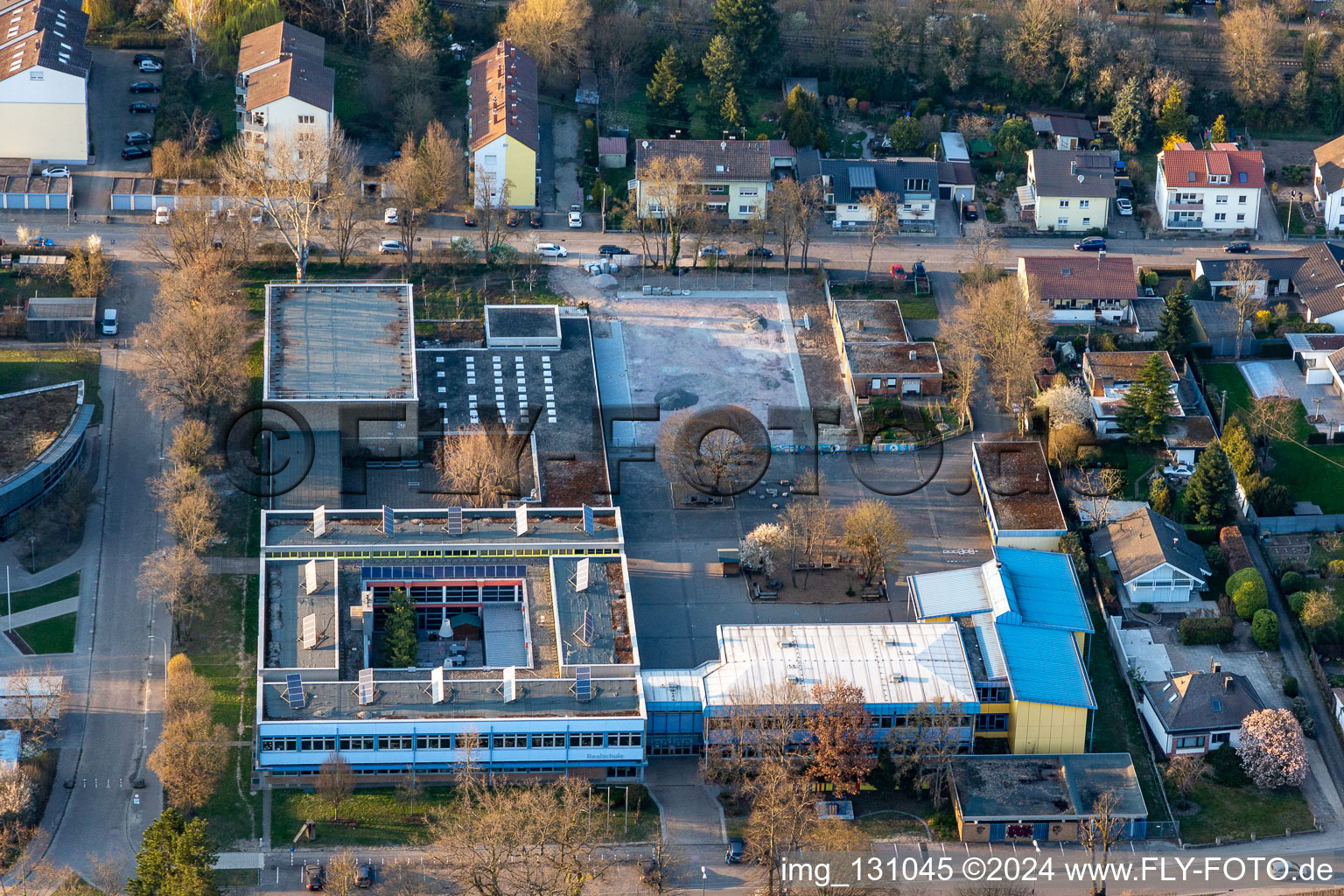 Vue aérienne de École secondaire plus Kandel à Kandel dans le département Rhénanie-Palatinat, Allemagne