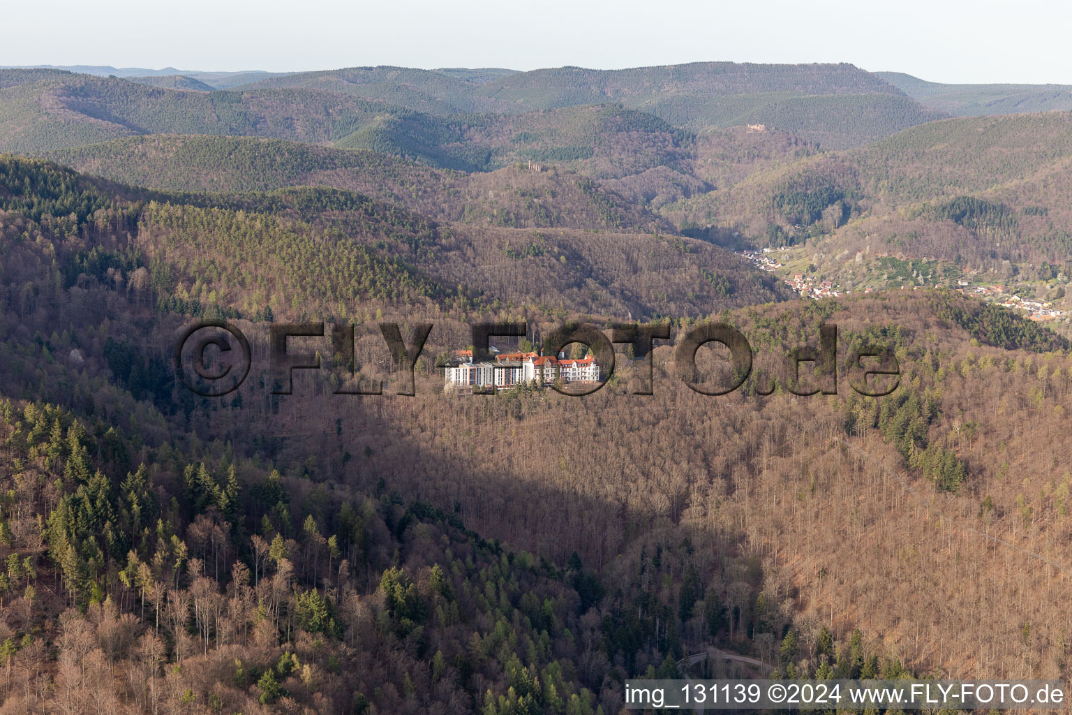 Photographie aérienne de Clinique spécialisée Eußerthal à Eußerthal dans le département Rhénanie-Palatinat, Allemagne