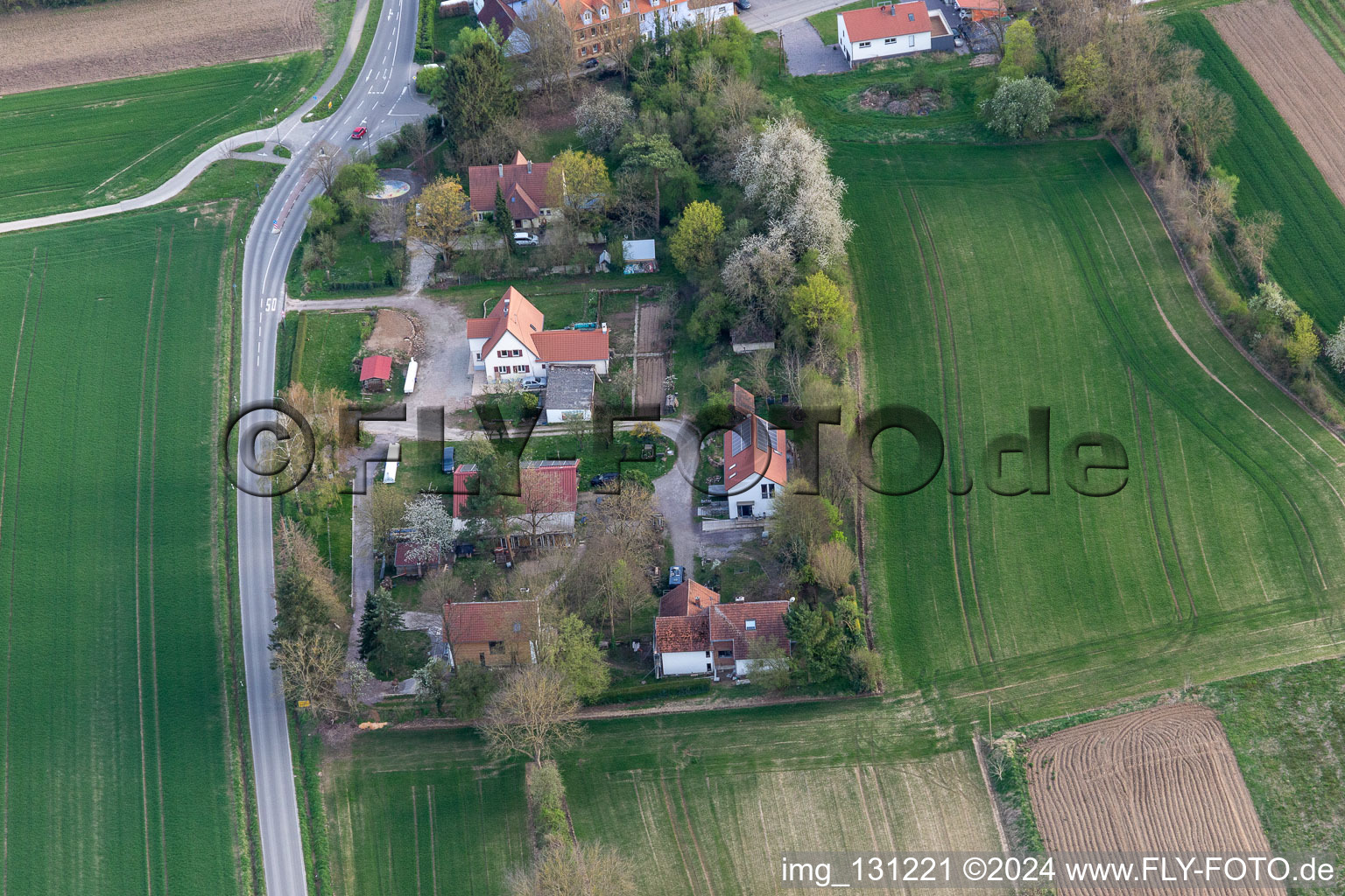 Vollmersweiler dans le département Rhénanie-Palatinat, Allemagne du point de vue du drone