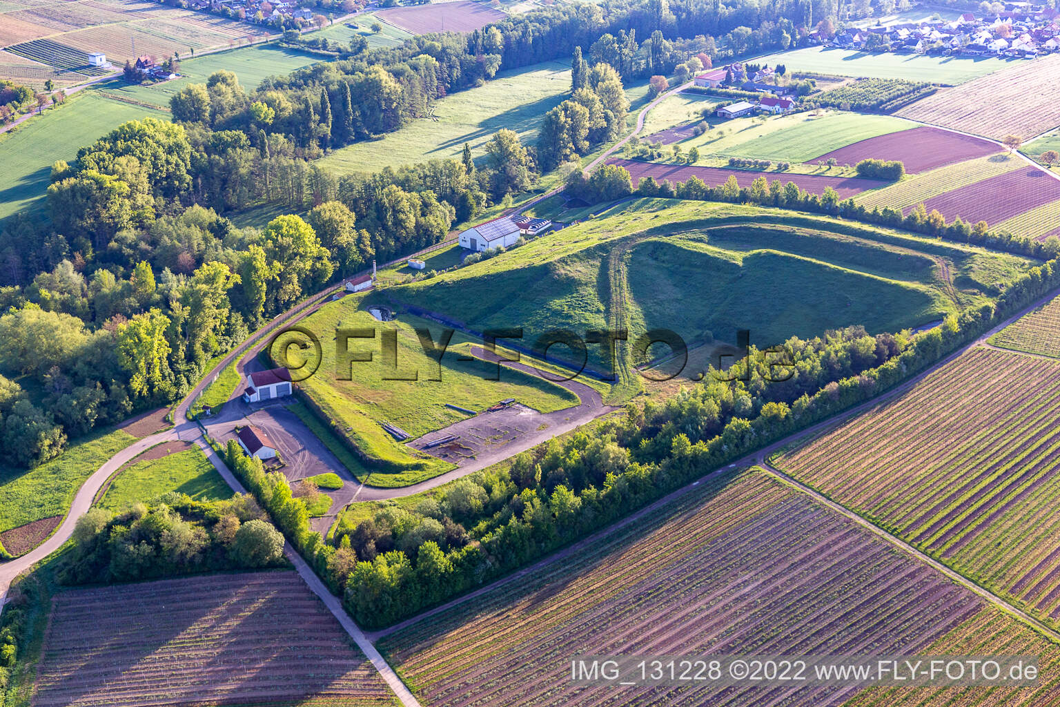 Vue aérienne de Décharge à le quartier Klingen in Heuchelheim-Klingen dans le département Rhénanie-Palatinat, Allemagne