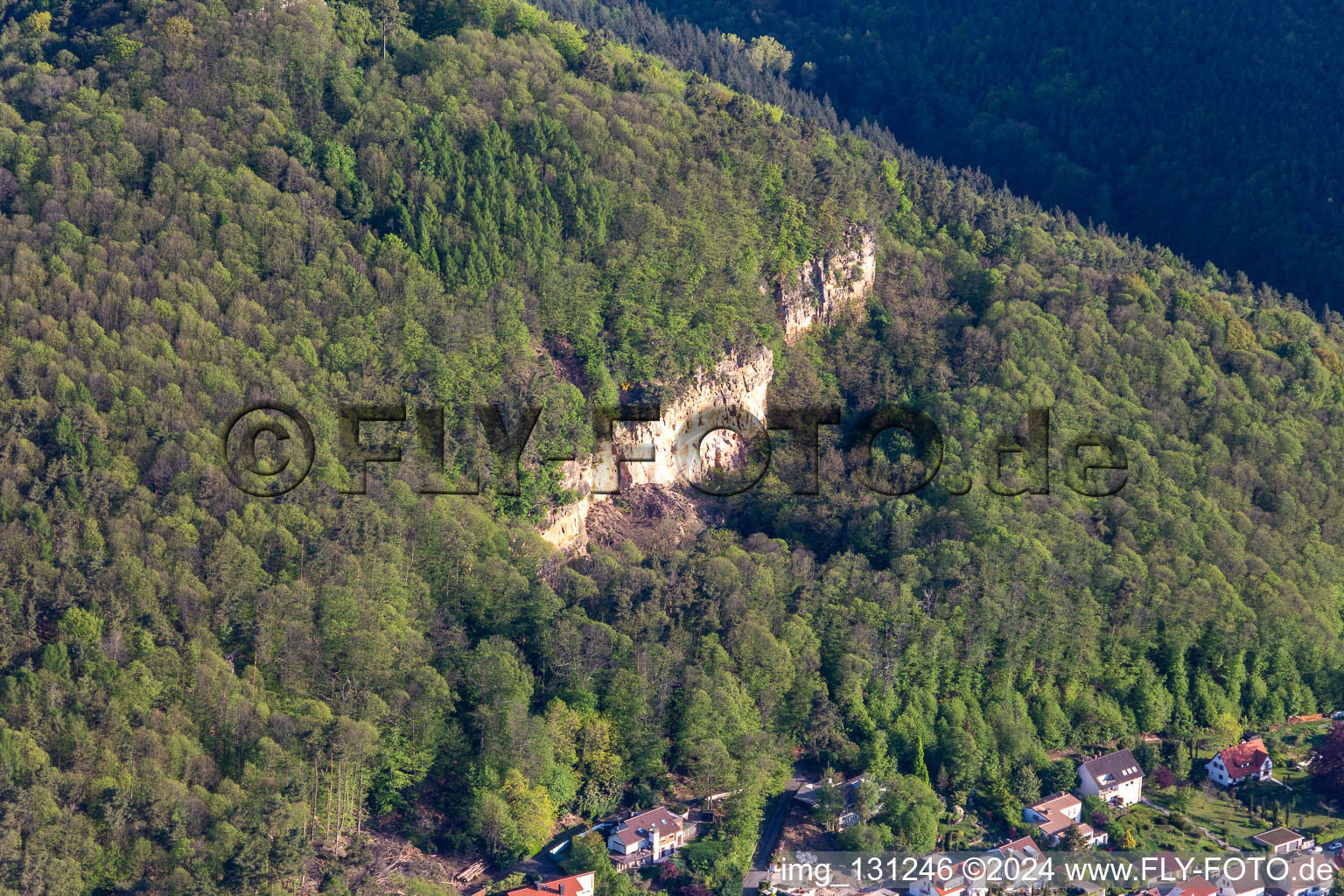 Vue aérienne de Frankweiler dans le département Rhénanie-Palatinat, Allemagne