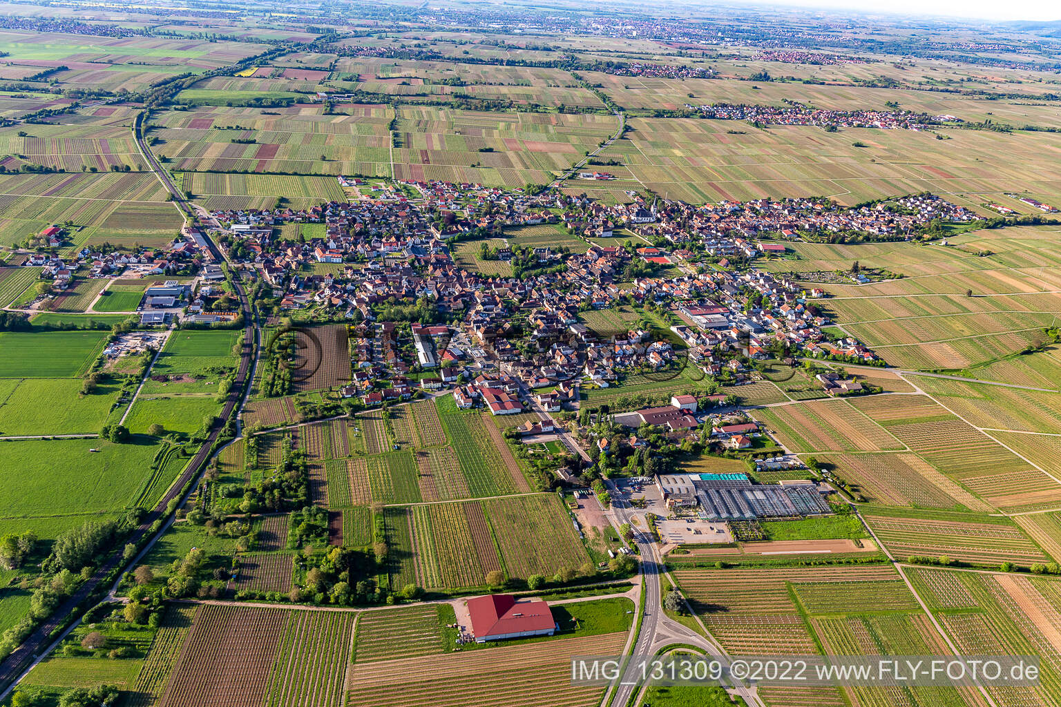 Vue aérienne de Edesheim dans le département Rhénanie-Palatinat, Allemagne