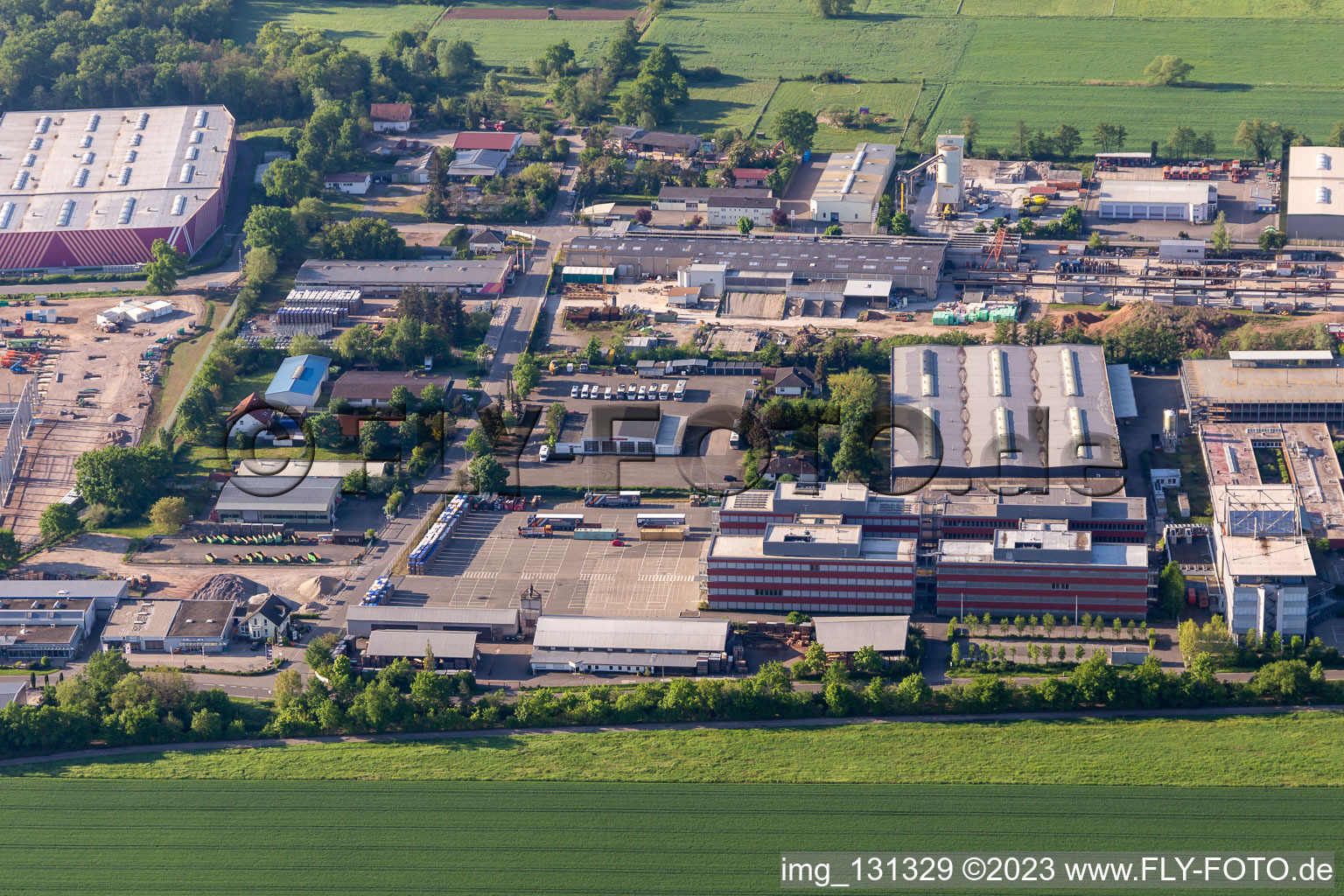 Vue aérienne de Waldstr. à le quartier Dreihof in Bornheim dans le département Rhénanie-Palatinat, Allemagne