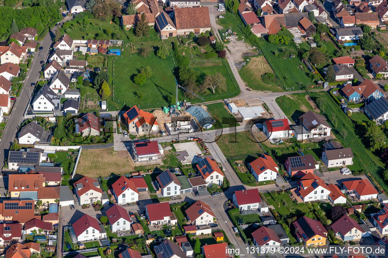 Barbelroth dans le département Rhénanie-Palatinat, Allemagne du point de vue du drone