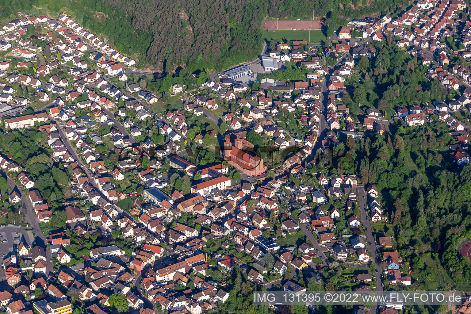Hauenstein dans le département Rhénanie-Palatinat, Allemagne vue d'en haut