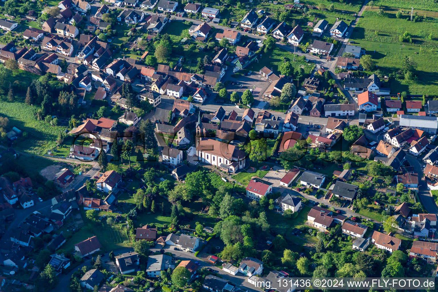 Vue aérienne de Saint-Gall à Birkenhördt dans le département Rhénanie-Palatinat, Allemagne