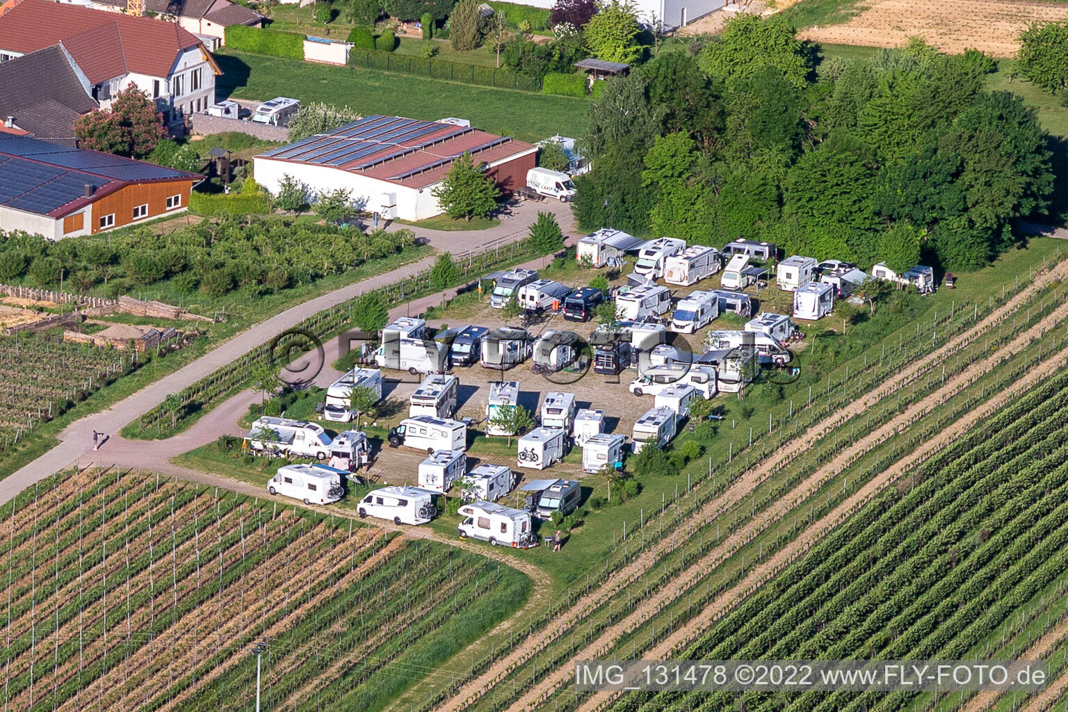Vue aérienne de Place de stationnement pour camping-car à Dierbach dans le département Rhénanie-Palatinat, Allemagne