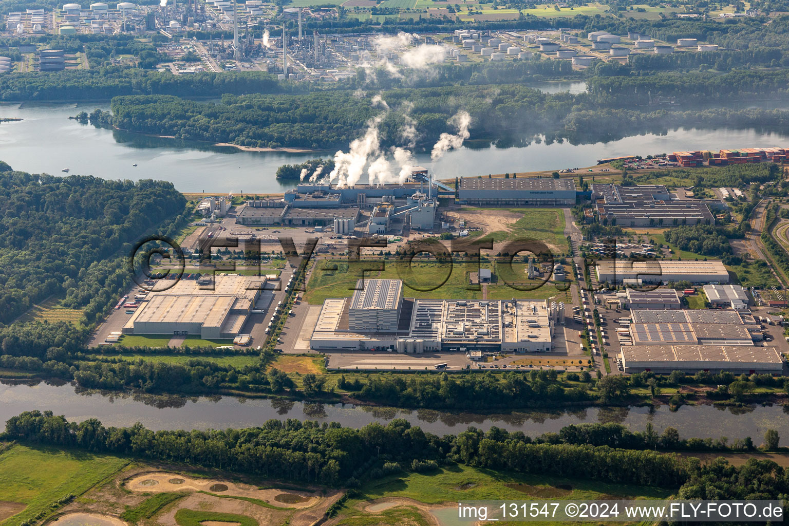 Vue aérienne de Pfälzer Erfrischungs Drinks GmbH Papierfabrik Palm GmbH & Co. KG | Plante Wörth am Rhein à Wörth am Rhein dans le département Rhénanie-Palatinat, Allemagne