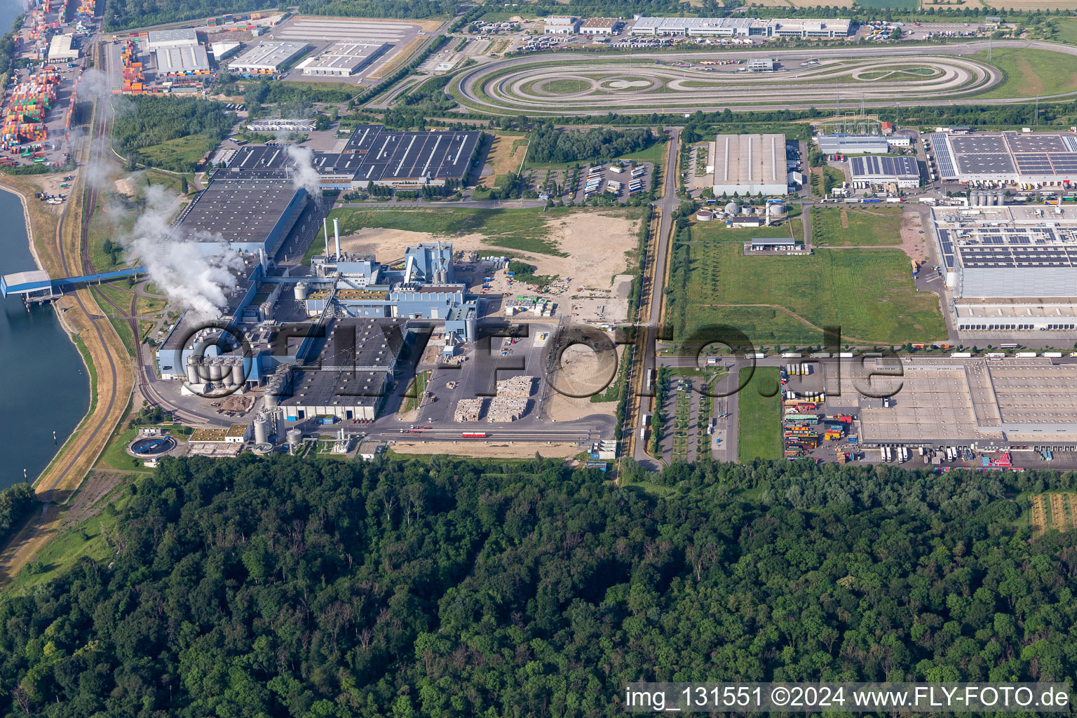 Photographie aérienne de Pfälzer Erfrischungs Drinks GmbH Papierfabrik Palm GmbH & Co. KG | Plante Wörth am Rhein à Wörth am Rhein dans le département Rhénanie-Palatinat, Allemagne