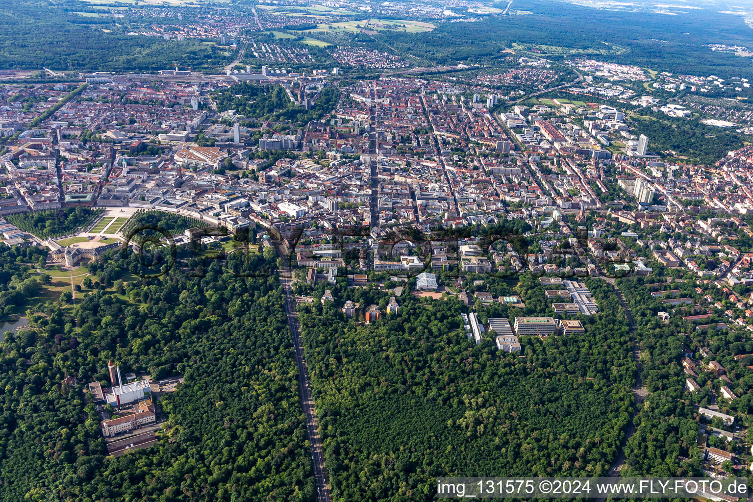 Vue aérienne de Weststadt, Südweststadt à le quartier Südweststadt in Karlsruhe dans le département Bade-Wurtemberg, Allemagne