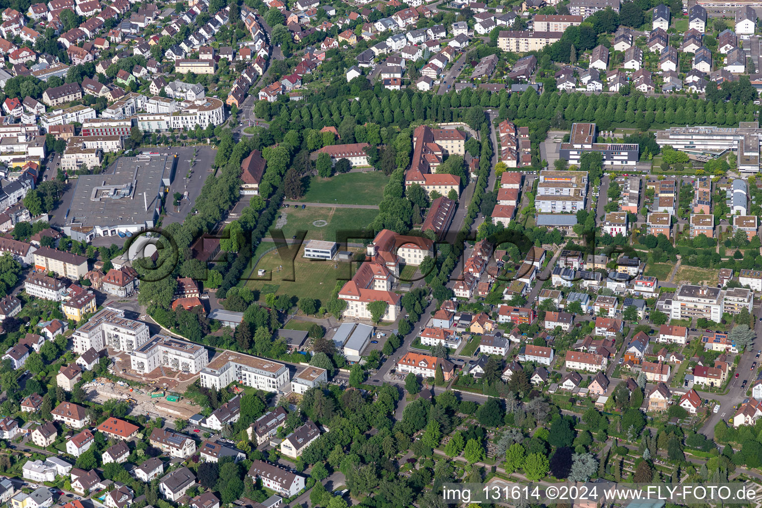 Vue aérienne de Casino Ettlingen à Pachyderm Place à Ettlingen dans le département Bade-Wurtemberg, Allemagne