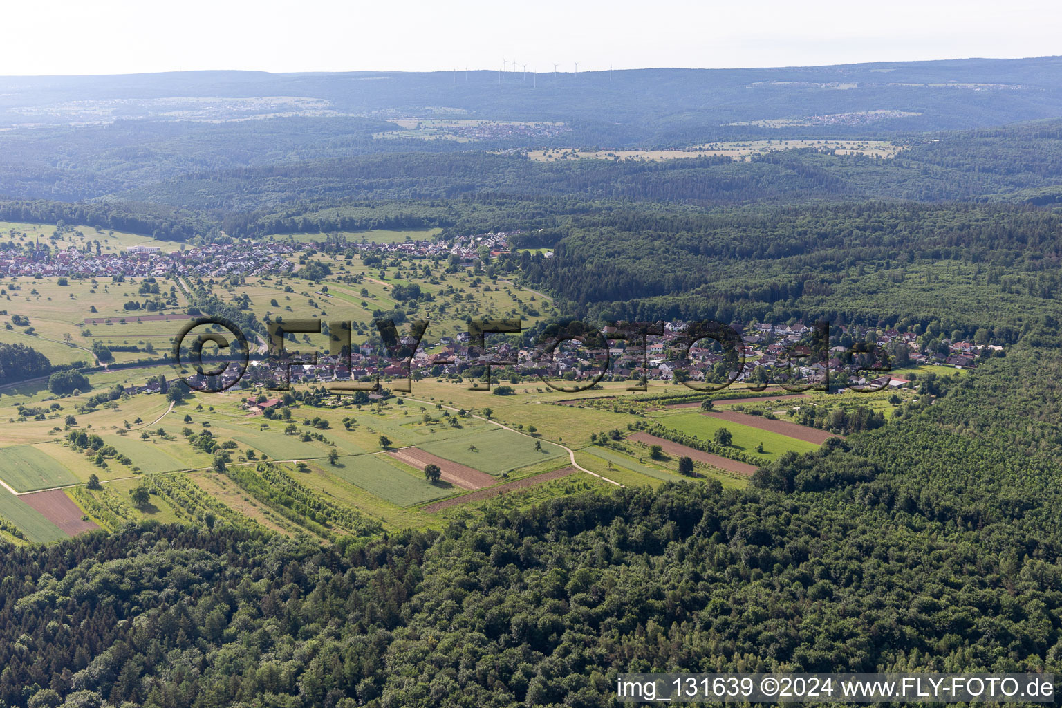 Enregistrement par drone de Quartier Schluttenbach in Ettlingen dans le département Bade-Wurtemberg, Allemagne