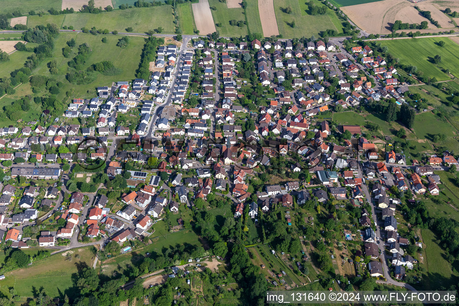 Quartier Oberweier in Ettlingen dans le département Bade-Wurtemberg, Allemagne hors des airs