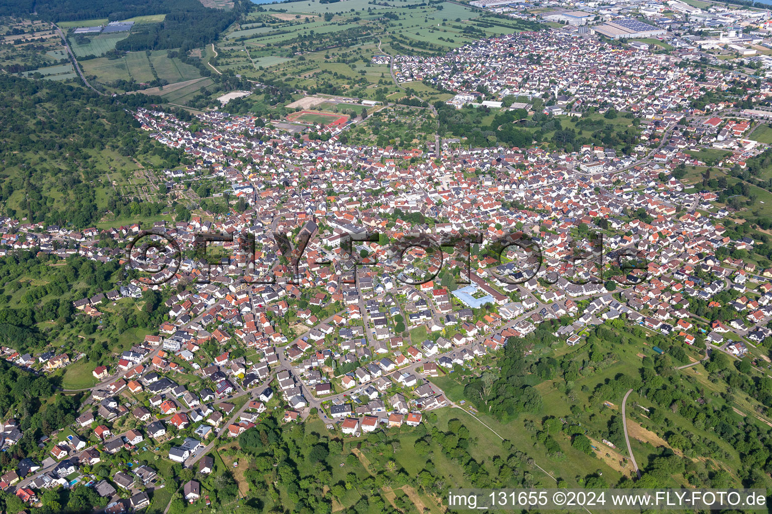 Vue d'oiseau de Malsch dans le département Bade-Wurtemberg, Allemagne