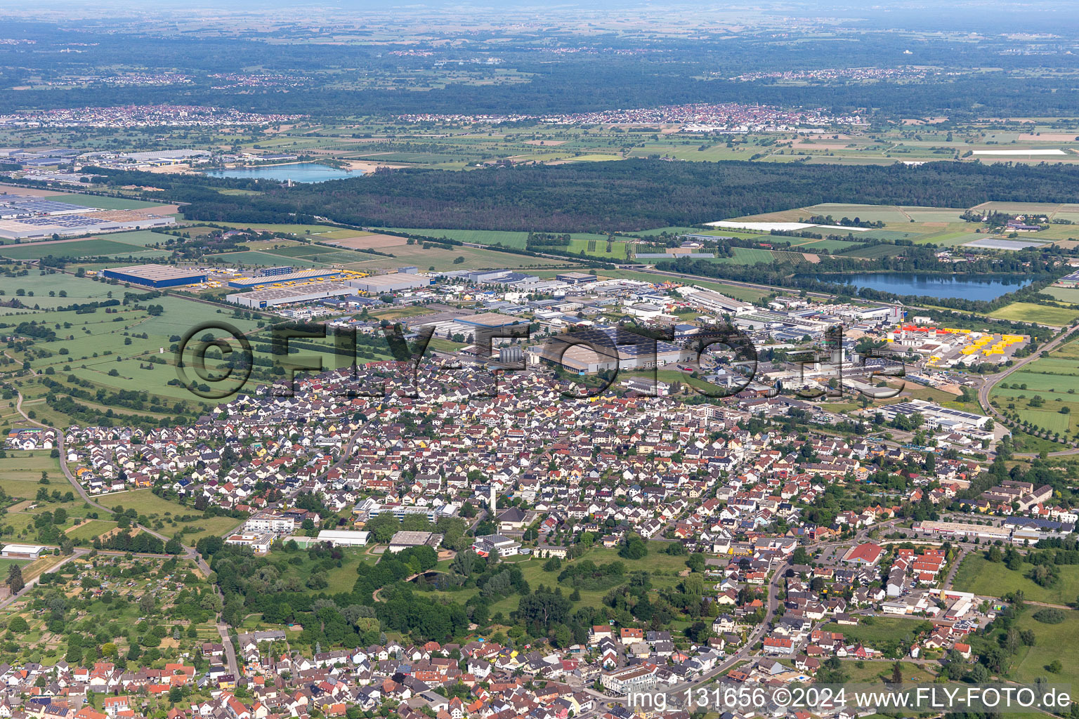 Malsch dans le département Bade-Wurtemberg, Allemagne vue du ciel