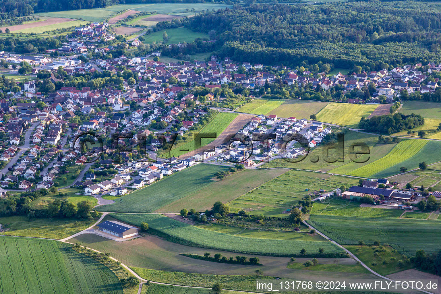 Vue aérienne de Nouvelle zone de développement de Leimgrube à Volkertshausen dans le département Bade-Wurtemberg, Allemagne