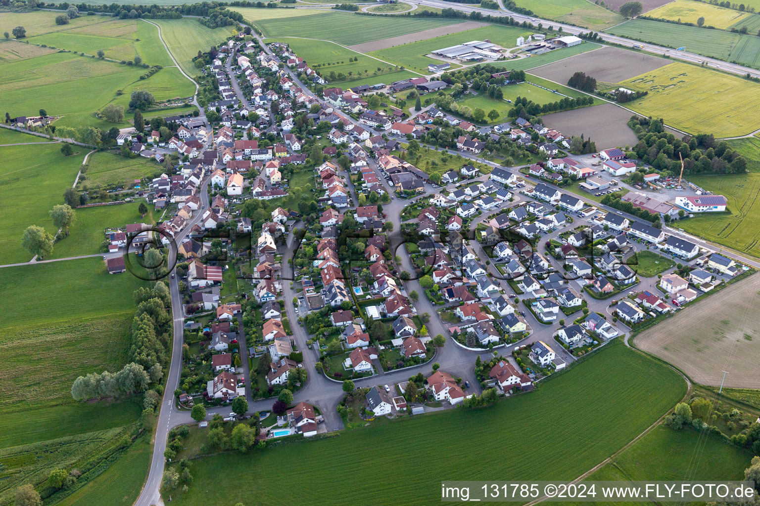 Vue aérienne de Quartier Hausen an der Aach in Singen dans le département Bade-Wurtemberg, Allemagne