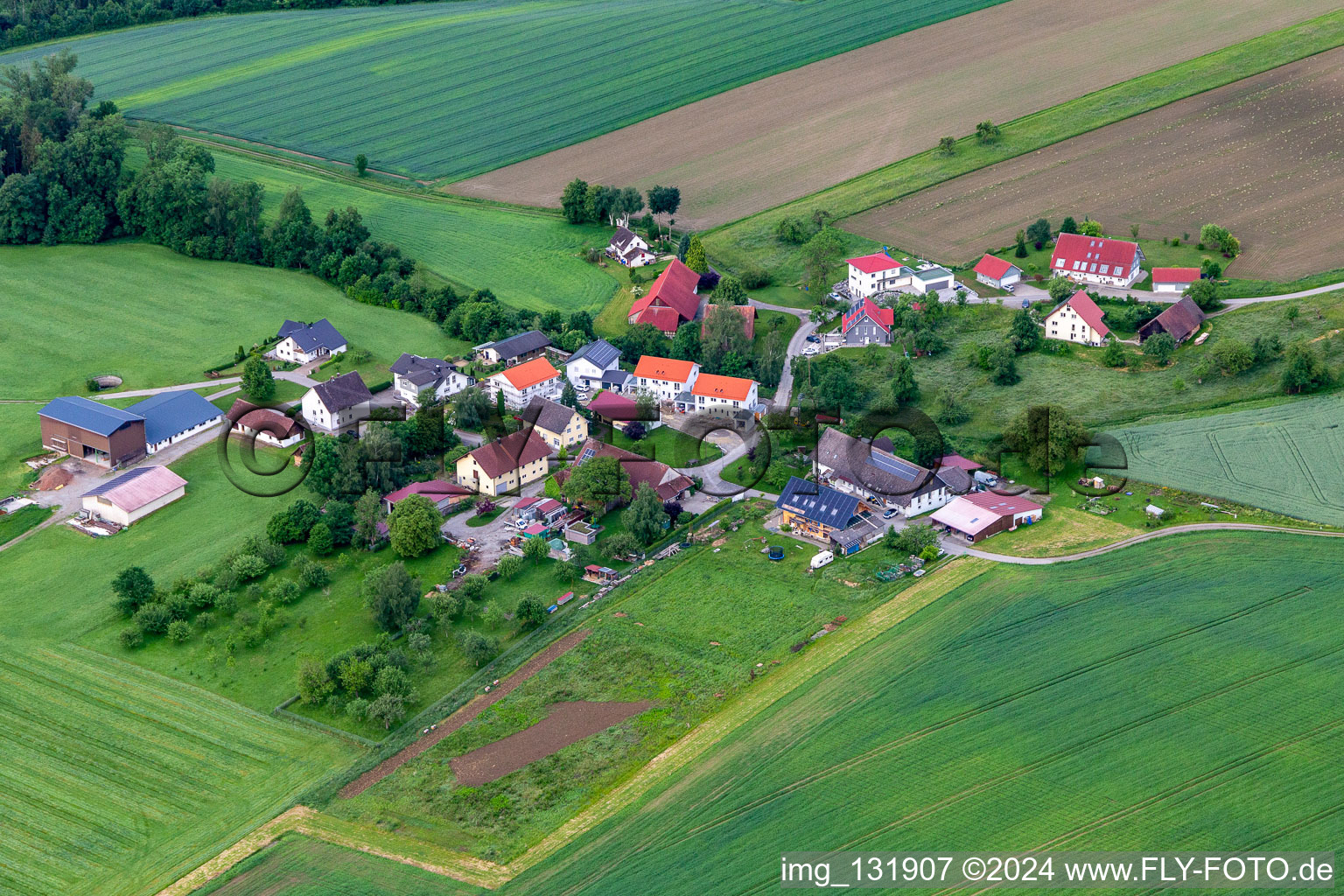 Vue aérienne de Quartier Nehmetsweiler in Horgenzell dans le département Bade-Wurtemberg, Allemagne