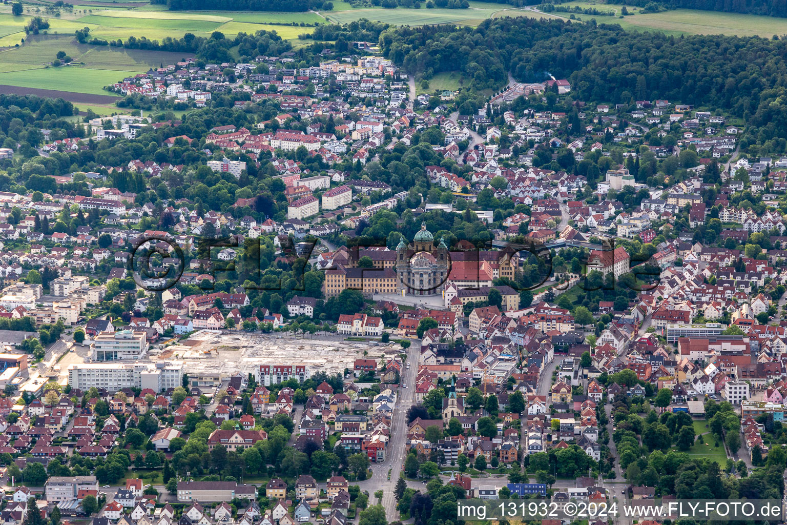 Photographie aérienne de Weingarten bei Ravensburg dans le département Bade-Wurtemberg, Allemagne