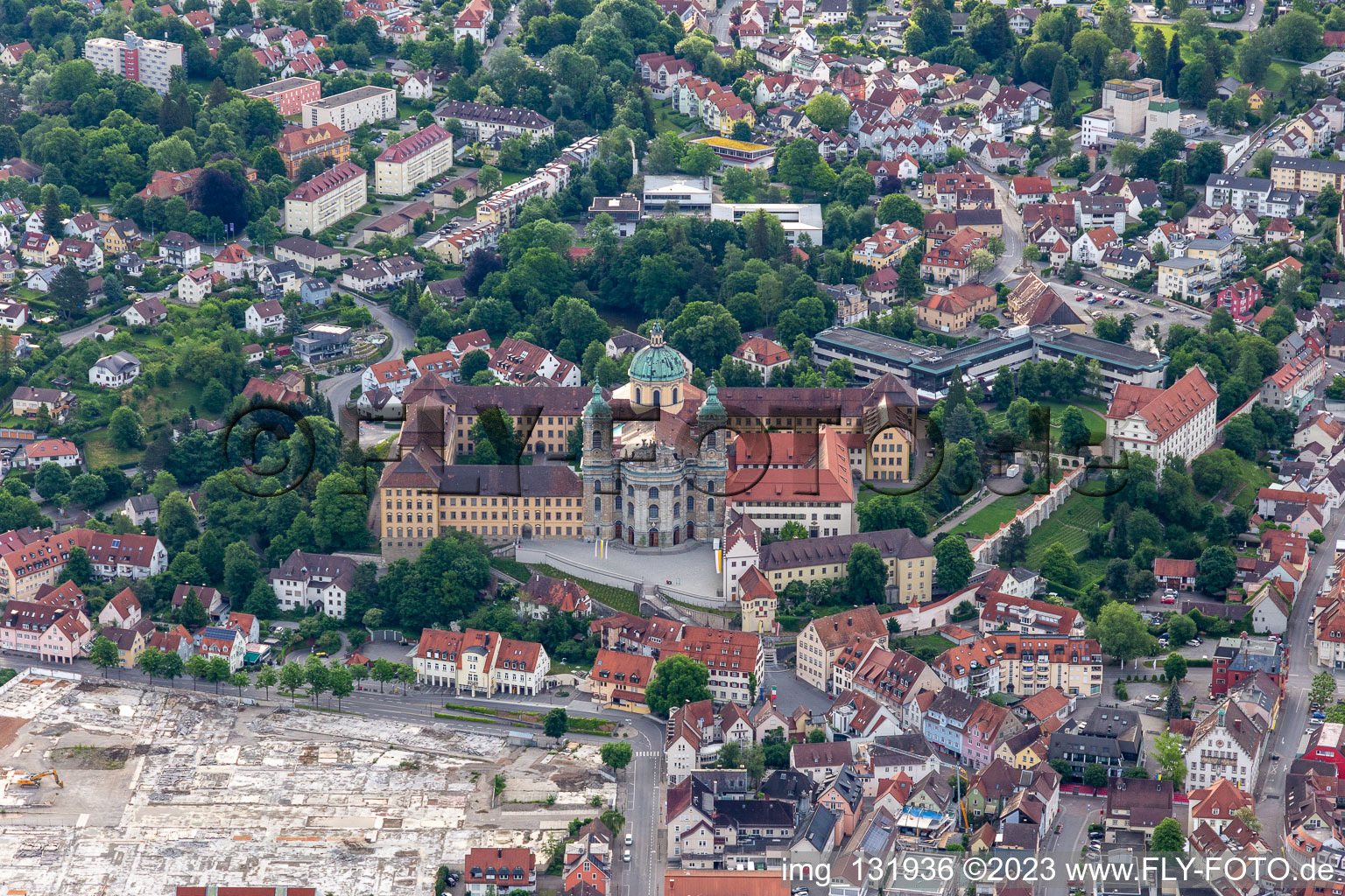 Vue aérienne de Basilique Saint-Martin à Weingarten bei Ravensburg dans le département Bade-Wurtemberg, Allemagne