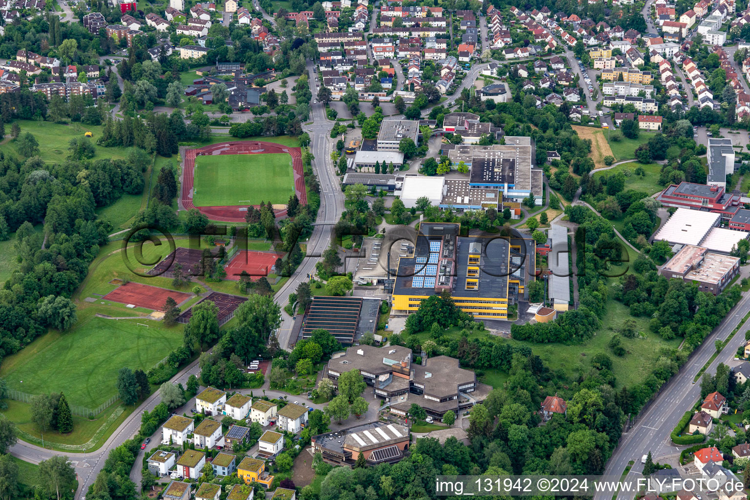 Vue aérienne de Centre des médias du district de Ravensburg de l'école Humpis à Weingarten bei Ravensburg dans le département Bade-Wurtemberg, Allemagne