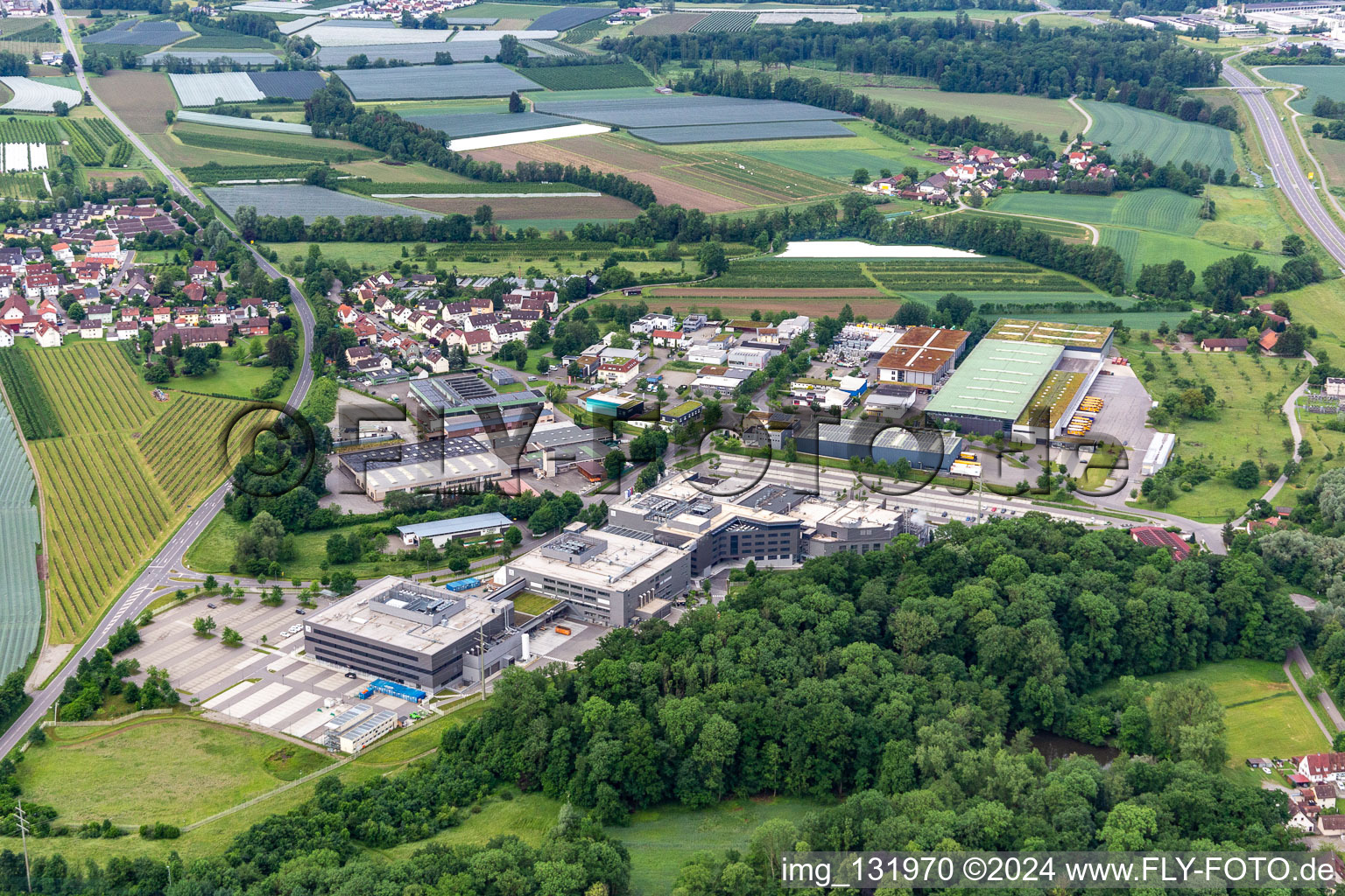 Vue aérienne de Vetter Pharma GmbH & Co. KG à le quartier Torkenweiler in Ravensburg dans le département Bade-Wurtemberg, Allemagne