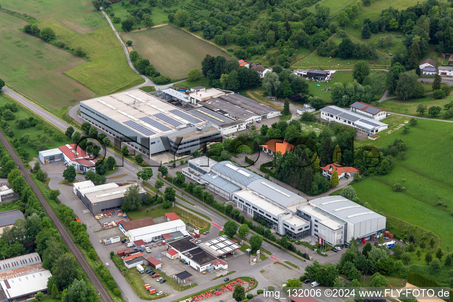 Vue aérienne de Maschinenfabrik Bermatingen GmbH & Co. KG à Bermatingen dans le département Bade-Wurtemberg, Allemagne